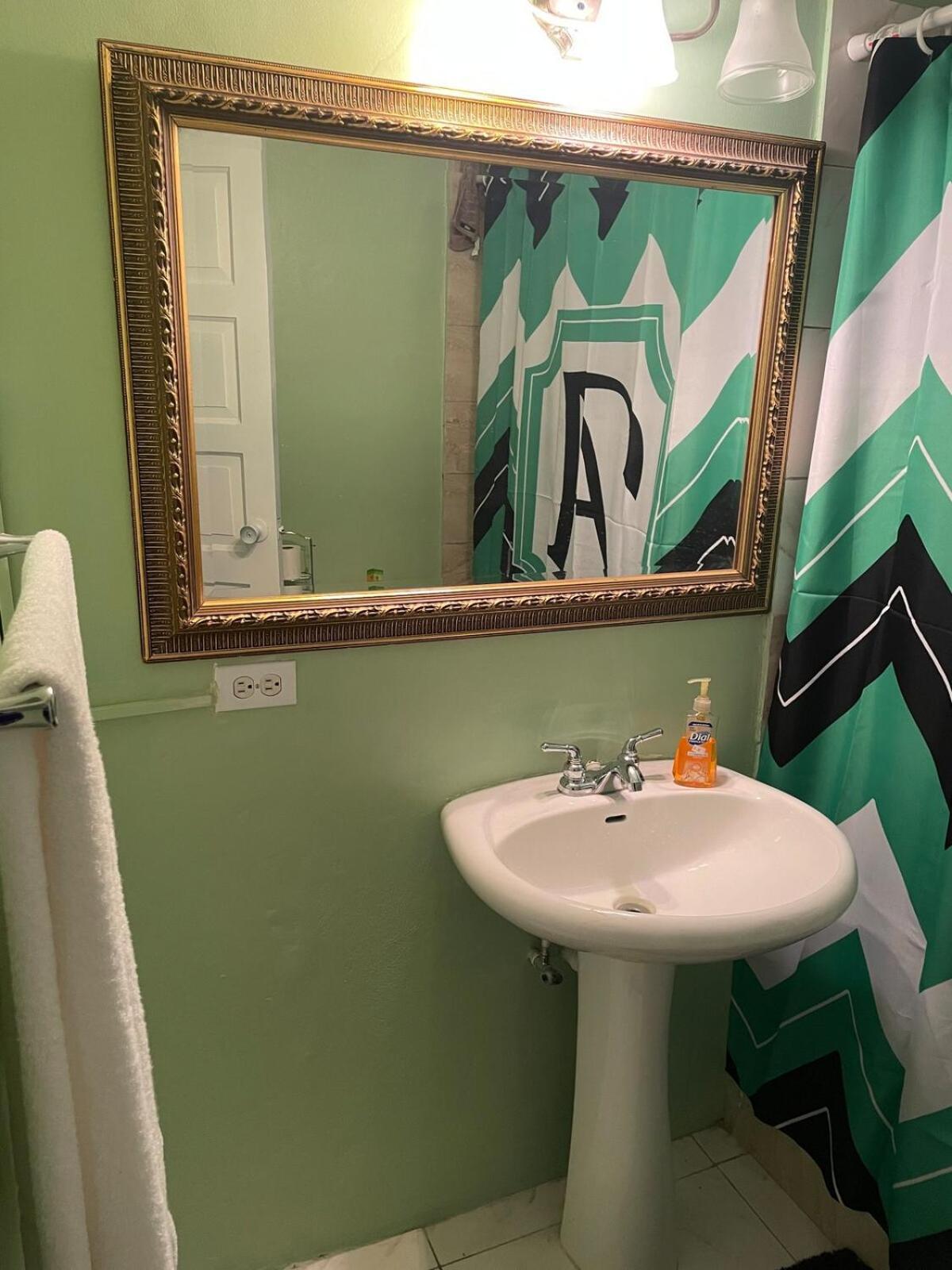 Apartment Jade Coast Getaway Near *