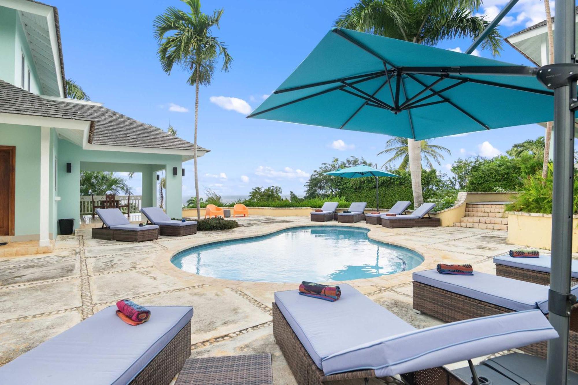 Inn Hospitality Expert Greens 2br Pool *