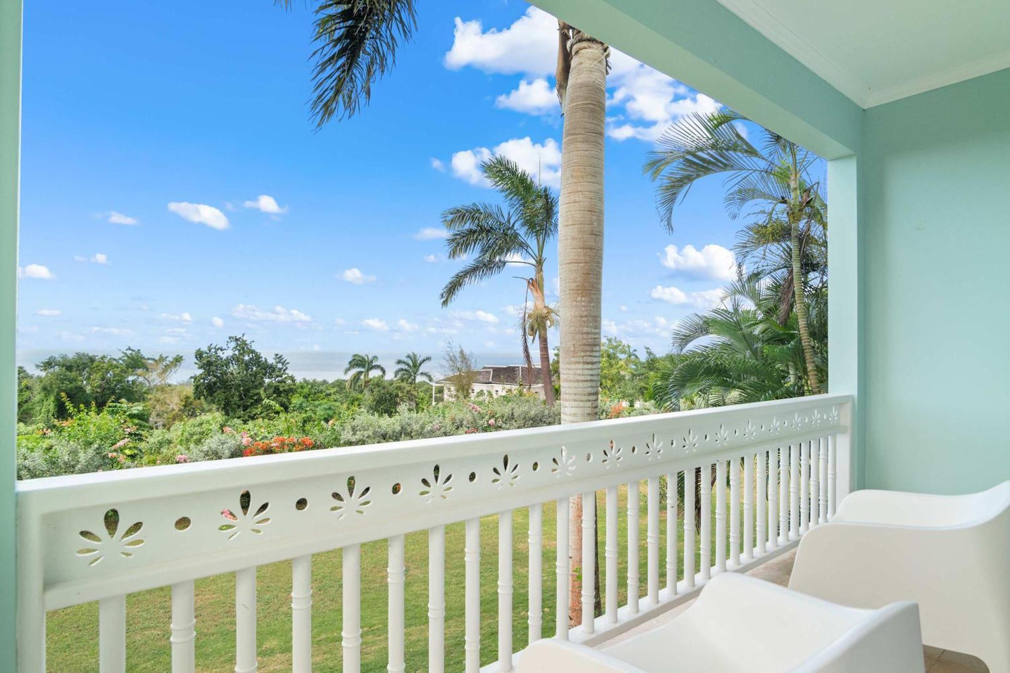 Hospitality Expert Greens 2br Pool Montego Bay