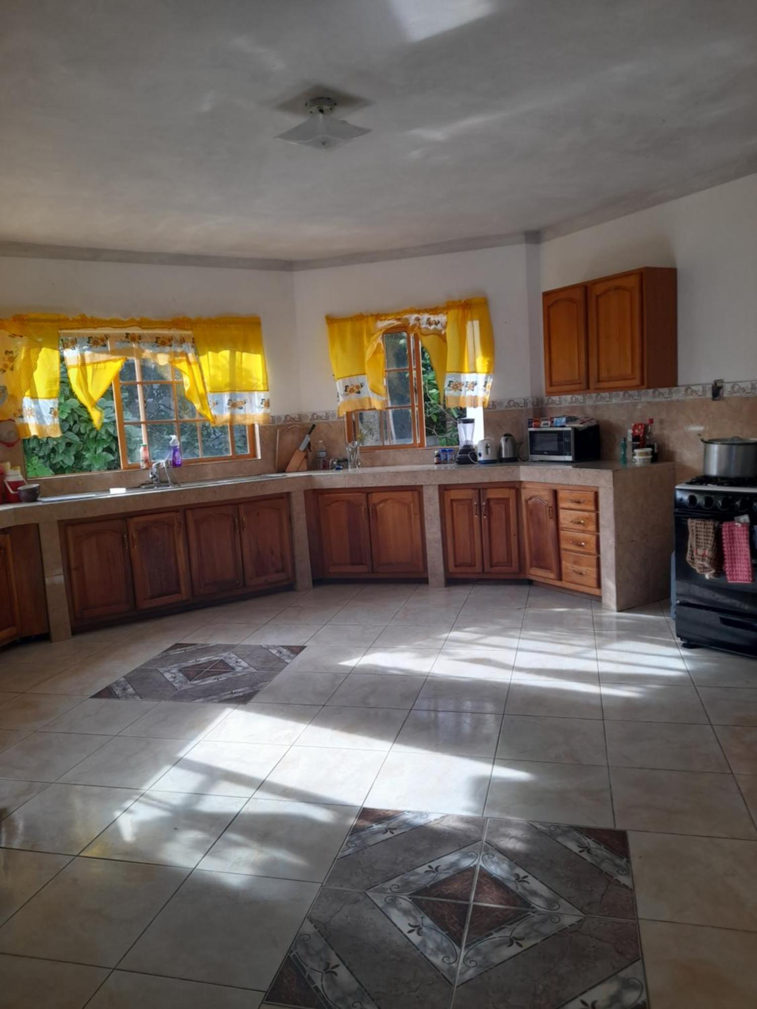 Homestay Jamaica Sweetsop & Tours *