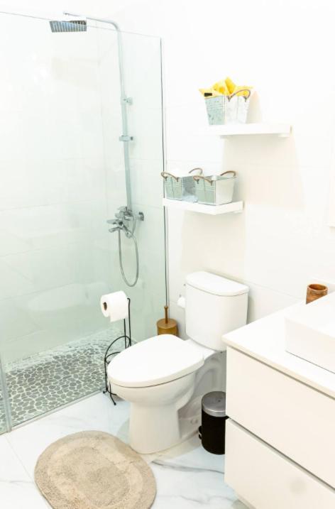 Chic And Cozy 2br With Pool -ironshore, Aparthotel