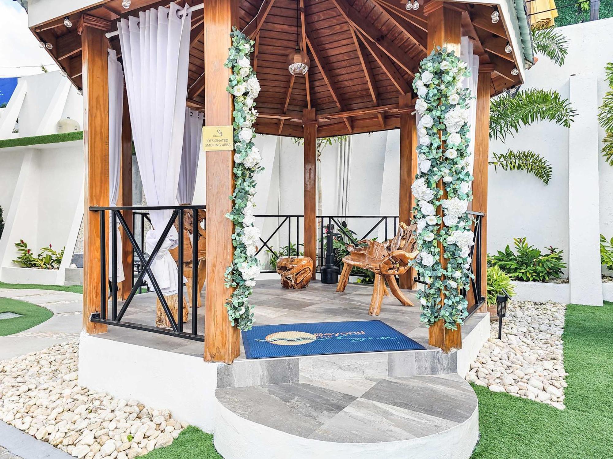 Hospitality Expert Bts 3 - Pool & Bar Inn *