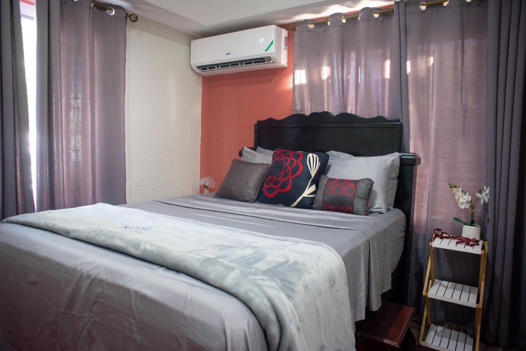 Bay - 5 Units * Montego Bay