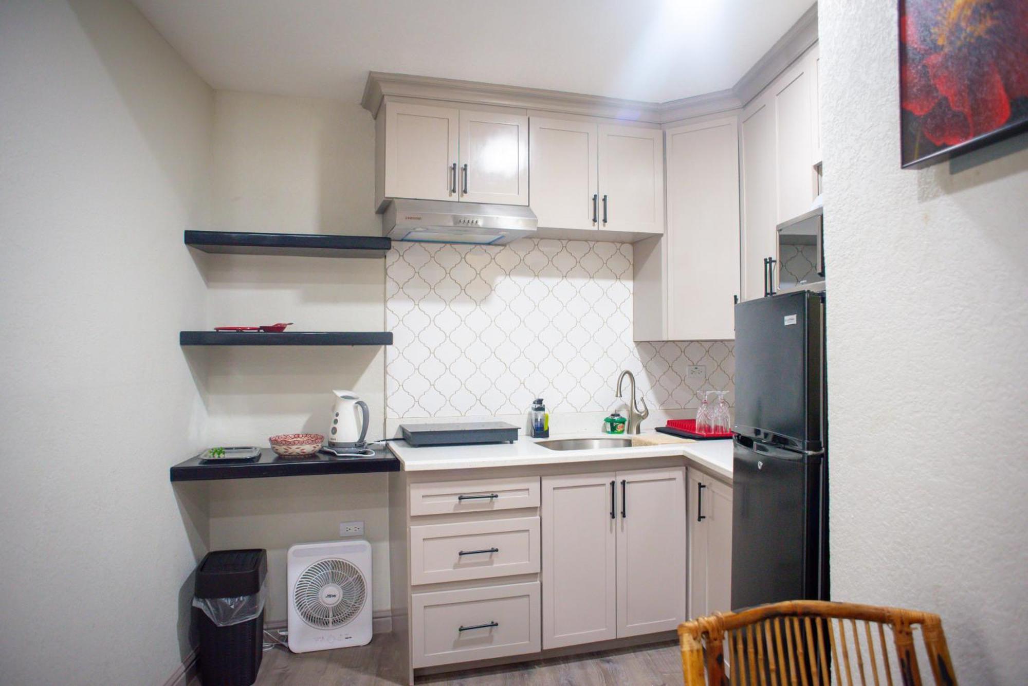 Bay - 5 Units Apartment