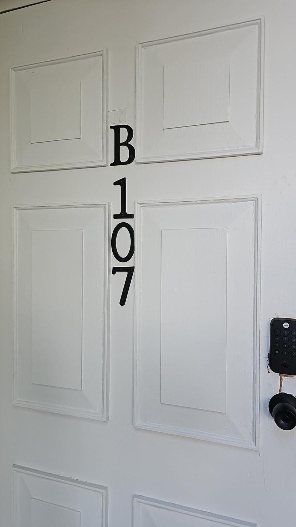 & Bay Apartment *