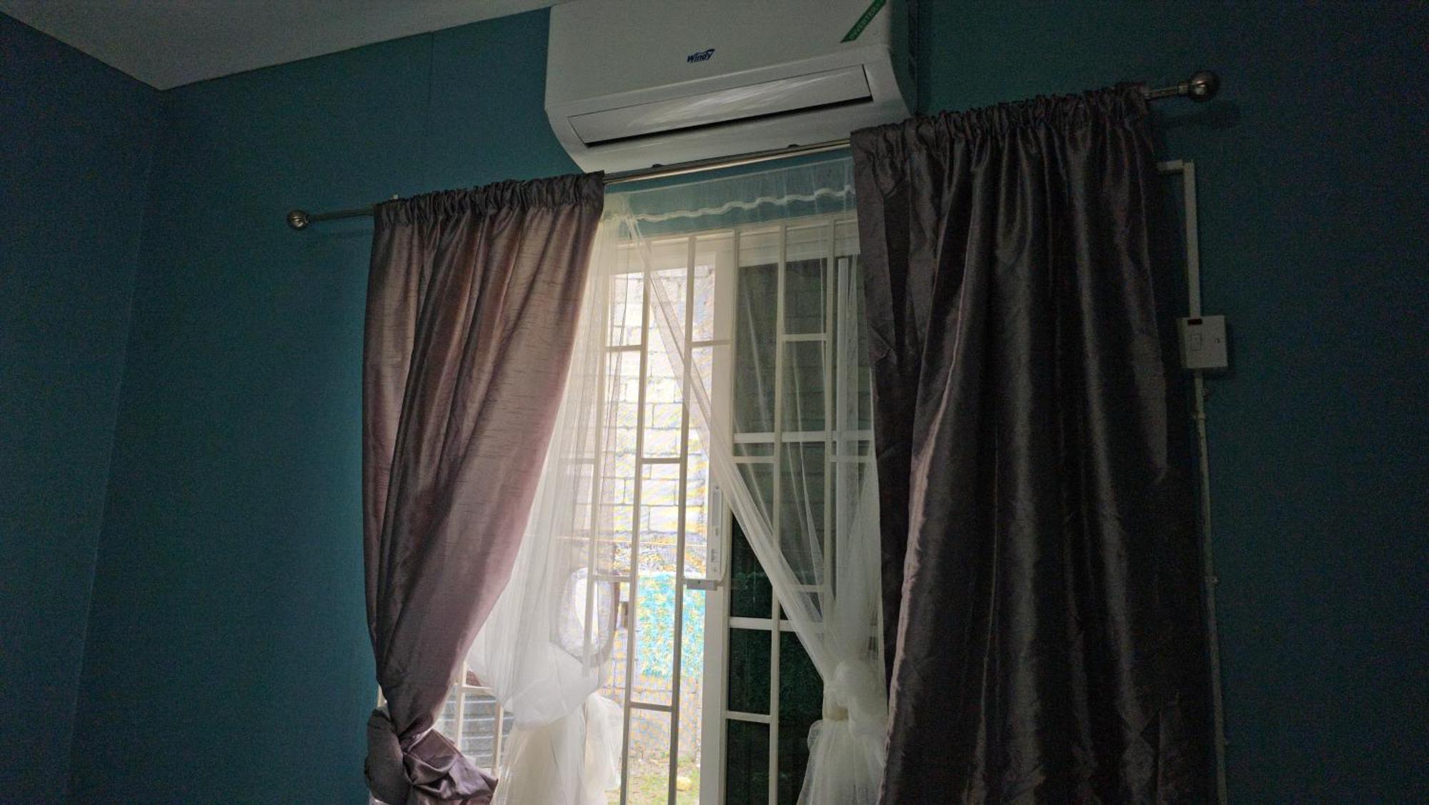 Guest house Jamaica Ltd *