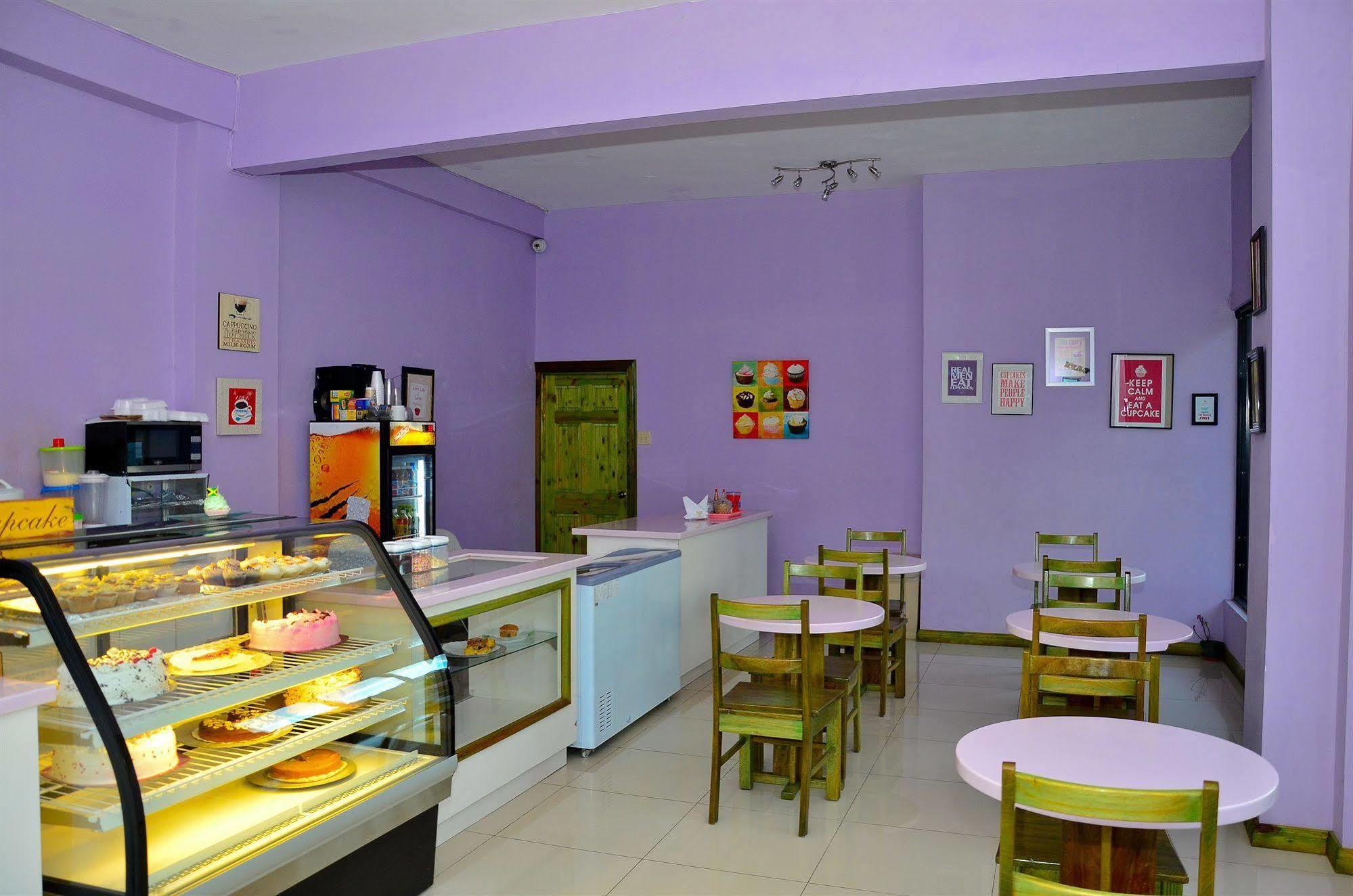 Hotel Donway, A Jamaican Style Village