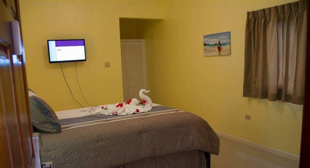 Donway, A Jamaican Style Village 3*