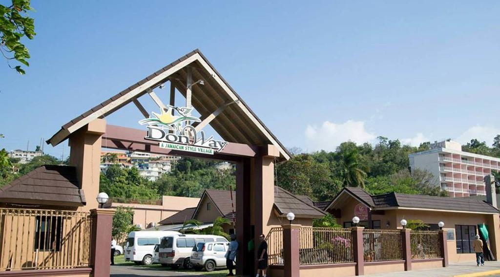 Hotel Donway, A Jamaican Style Village