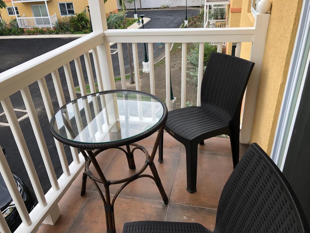 Apartment Anna's Joye Chatham *