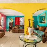 Colorful Private Room Oasis