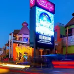 Falcon Sunset 2Br- Airport Transport Available -Security-Gated