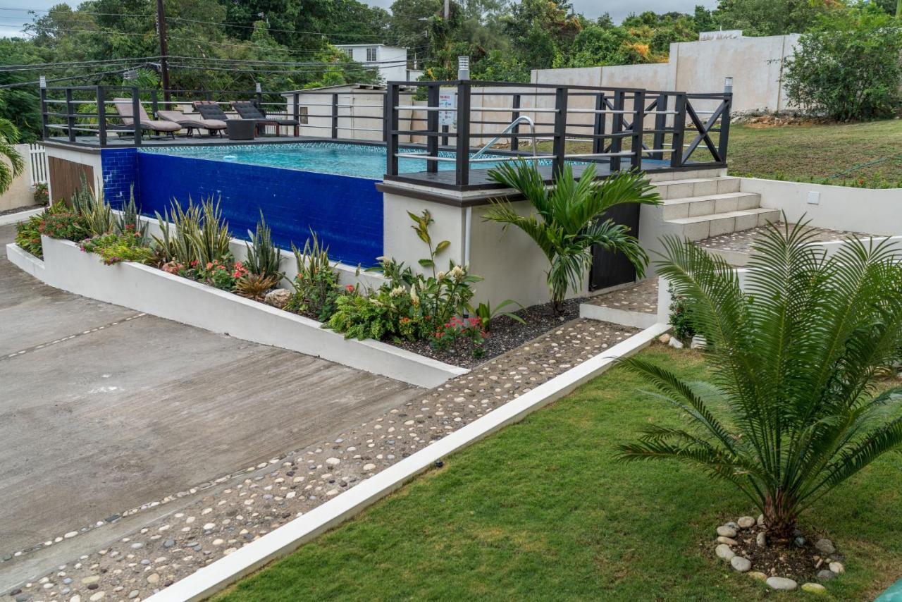 Family Complex Beside W/pool #1 Holiday home Montego Bay