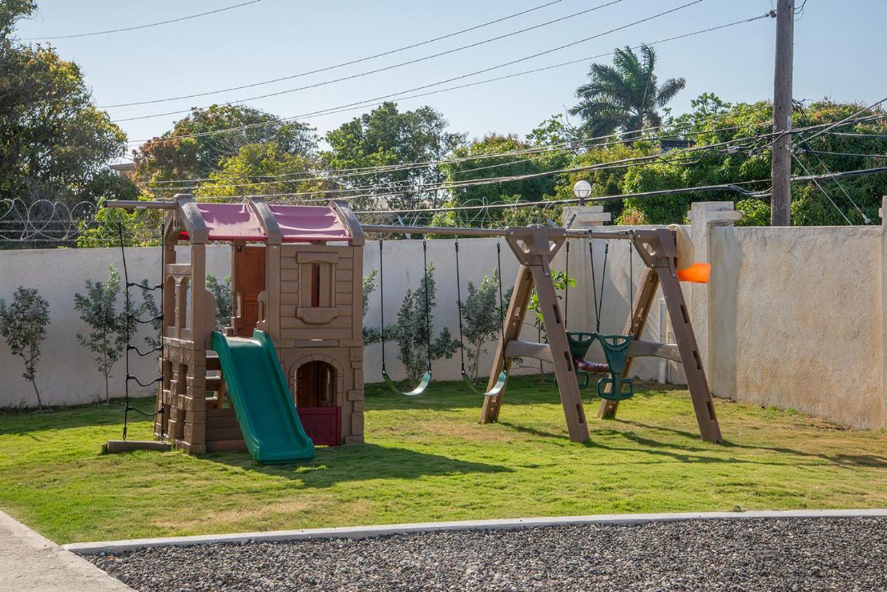 Holiday home Family Complex Beside W/pool #1 Montego Bay