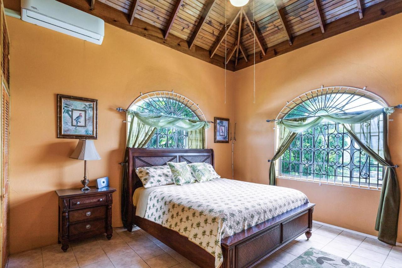 Yanceylargoestate 2br With Mountain Views Montego Bay