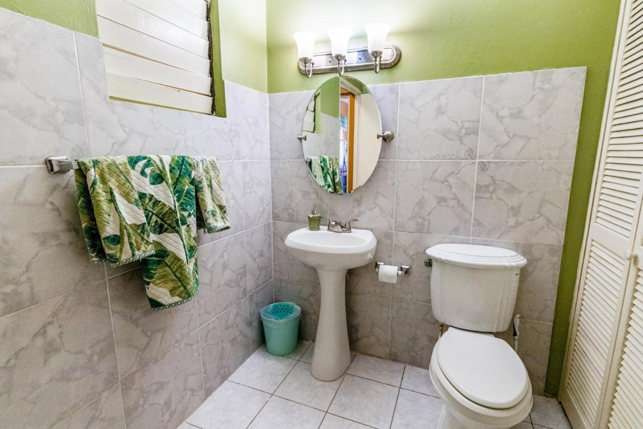 Yanceylargoestate 2br With Mountain Views Villa