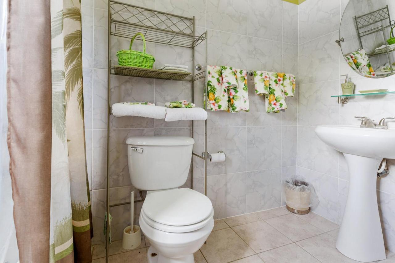Yanceylargoestate 2br With Mountain Views Villa Montego Bay