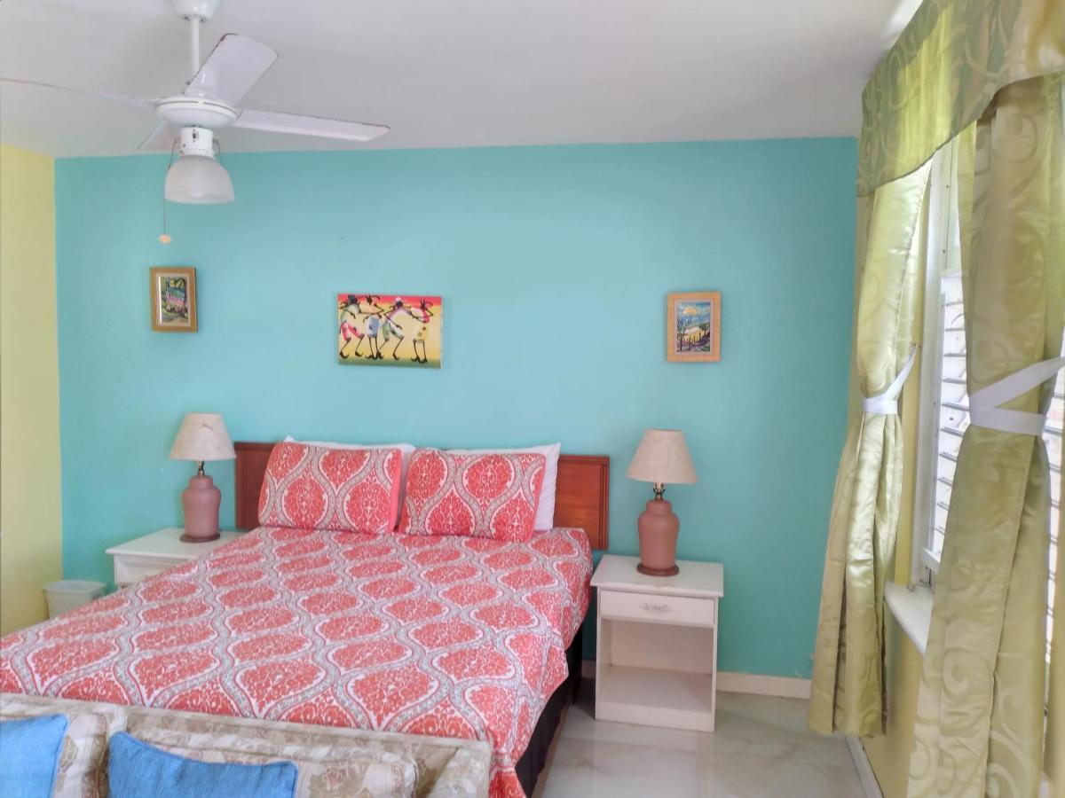 Seacastles By The Beach/pool Aparthotel