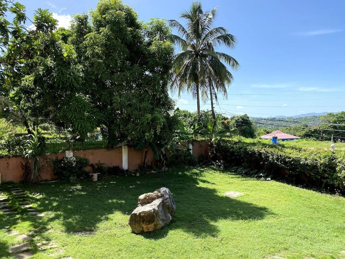 Yanceylargoestate 2br With Mountain Views Villa Montego Bay