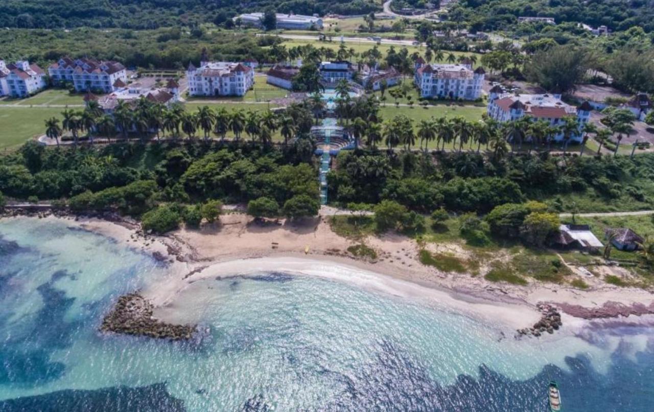 Apartment Castle By The Sea *