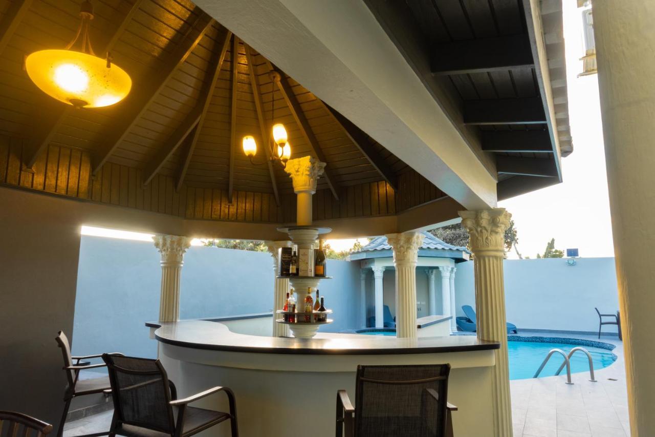 Pinnacle View Estate *