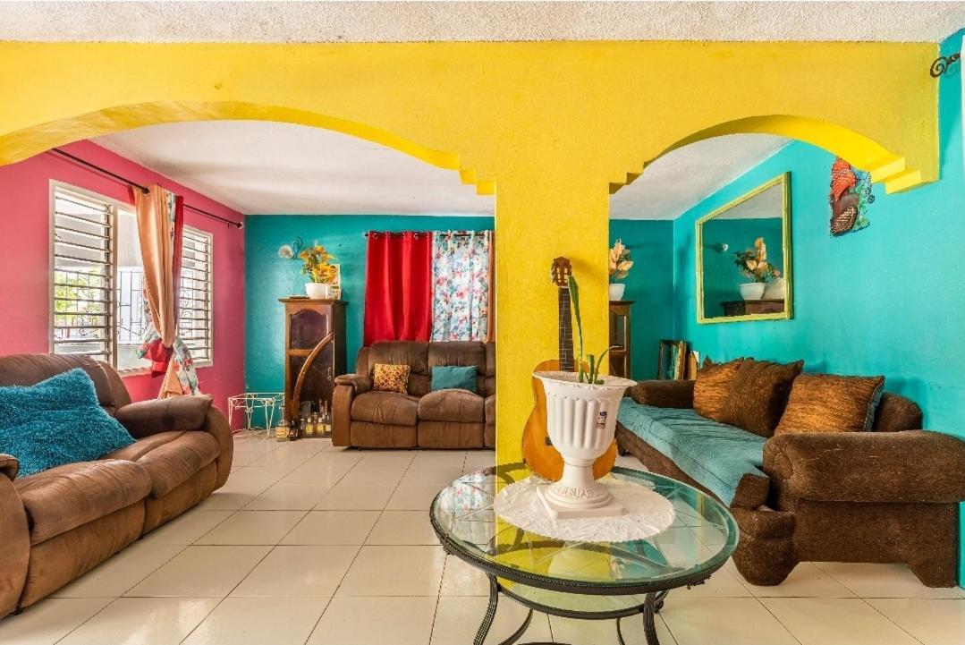 Colorful Private Oasis *