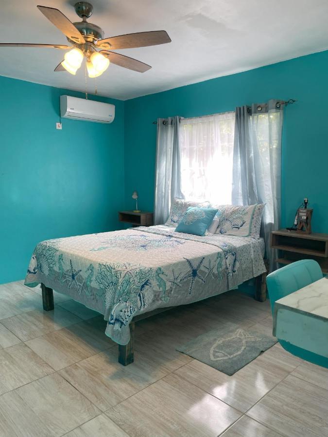 Villa Yanceylargo Estate - Newly Renovated 7br Beautiful Two-story W Gorgeous Mountain View