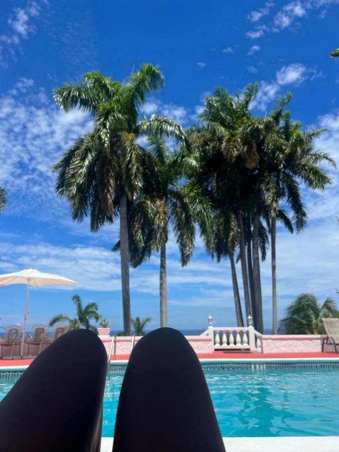 The @ Peaceful Palms * Montego Bay
