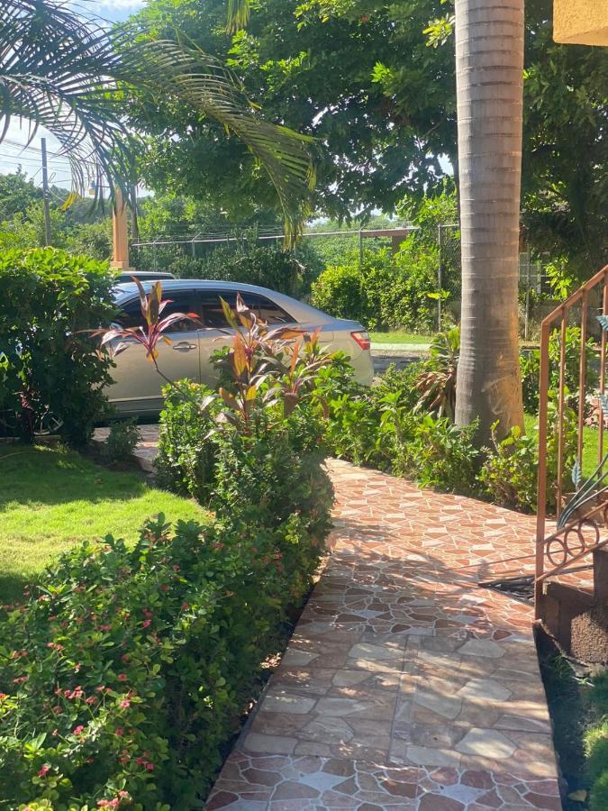 Apartment Montego Bay, Ironshore Luxury