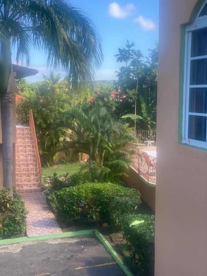 Montego Bay, Ironshore Luxury Montego Bay