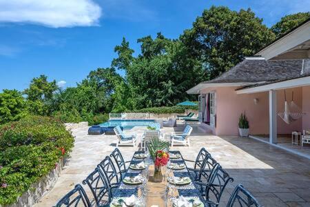 Hospitalityexpert Charming 4 Bedroom Sleeps 10 - Pool Hot Tub & Private Chef * Montego Bay