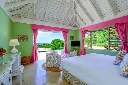 Hospitalityexpert Charming 4 Bedroom Sleeps 10 - Pool Hot Tub & Private Chef