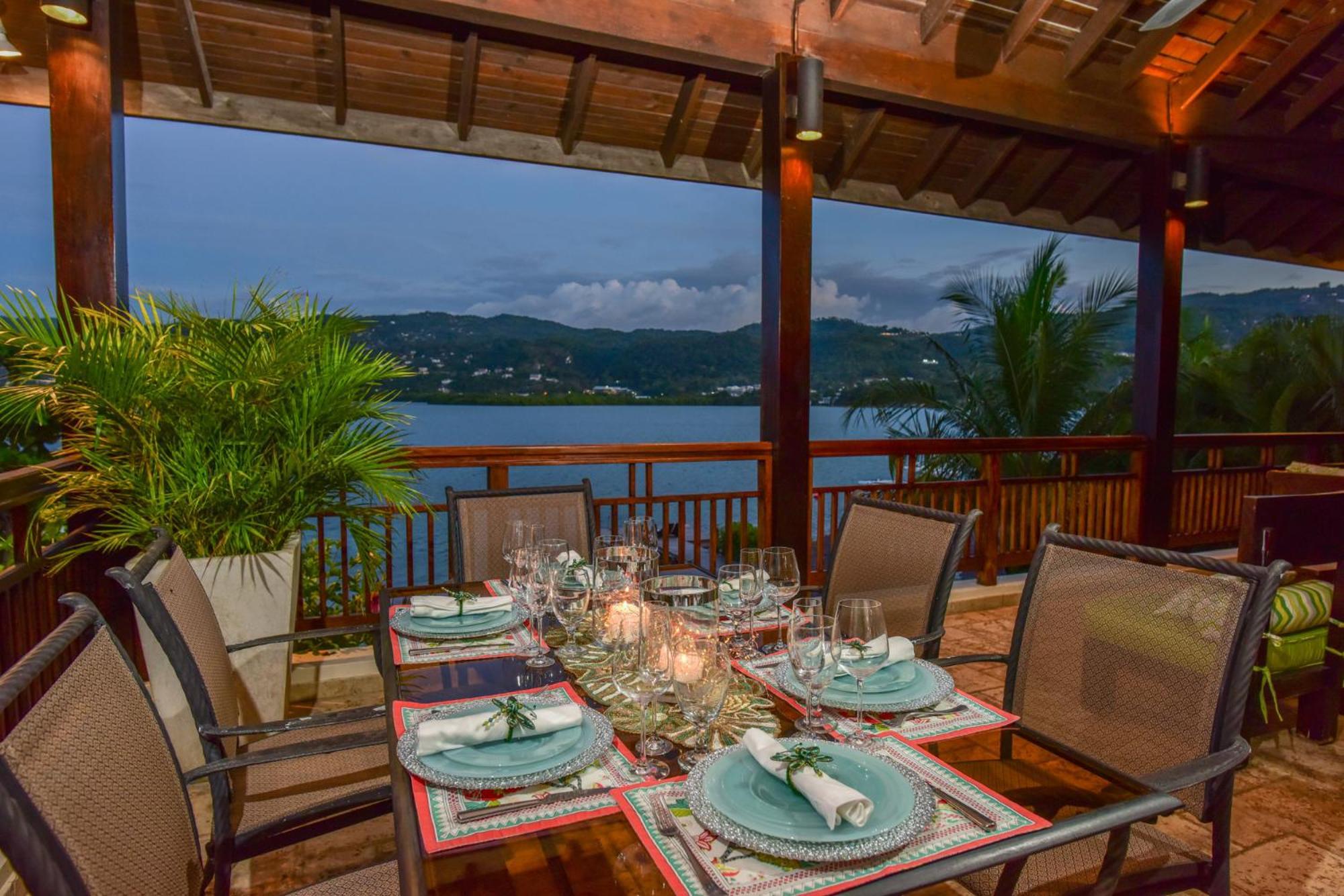 Villa Afimi House 4br Beachfront *