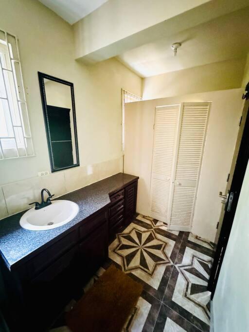 Apartment Com Yah So Come Here