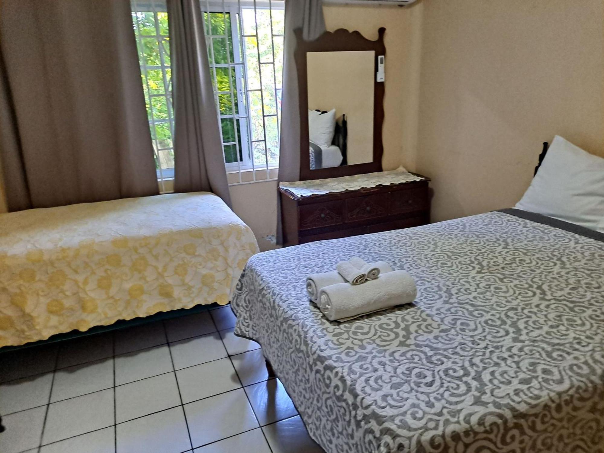 Chaudhry House * Montego Bay