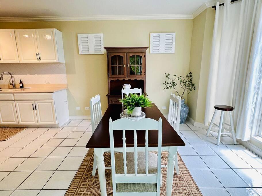 Apartment Falcon Islandview - Airport Pickup Available - 24Security *
