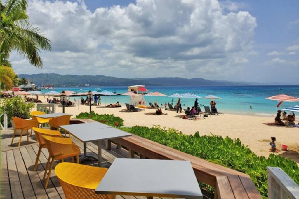 Falcon Sunset 2br- Airport Transport Available -security-gated * Montego Bay