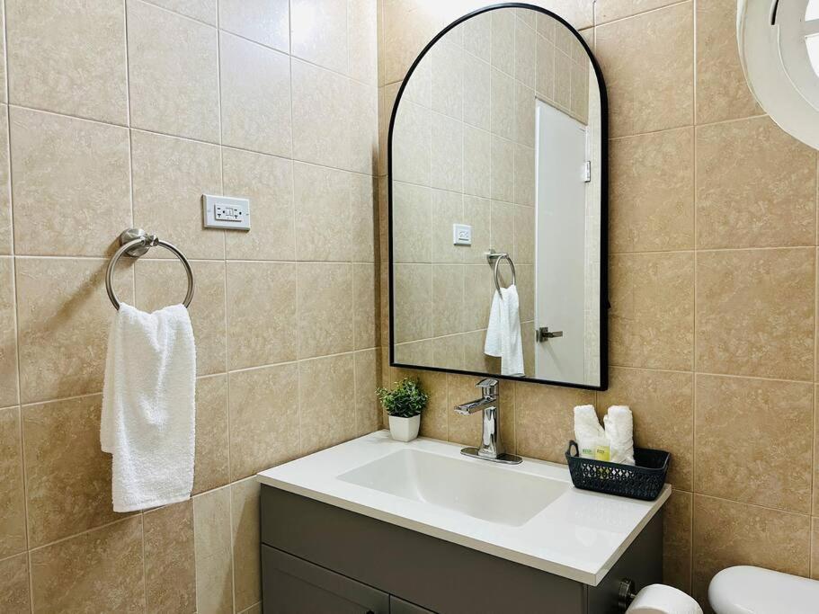 Apartment Falcon Sunset 2br- Airport Transport Available -security-gated Montego Bay