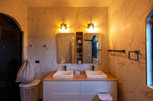 Guest house One Luxuray *