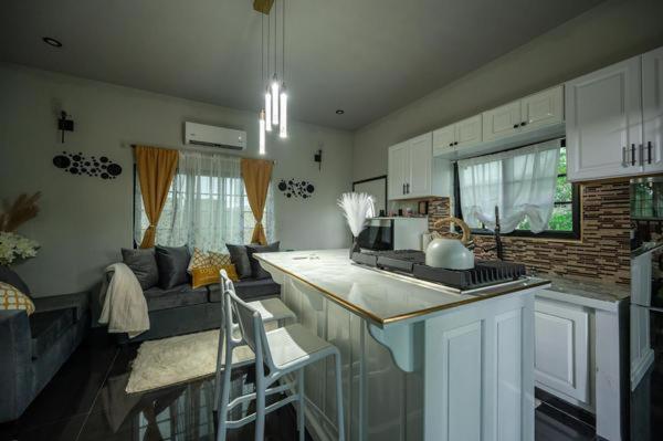One Luxuray Montego Bay