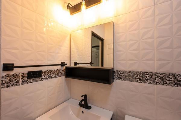 One Luxuray Guest house *