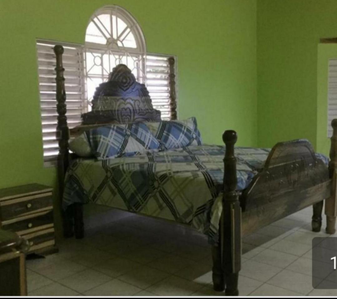 Montego Bay Guesthouse Homestay *