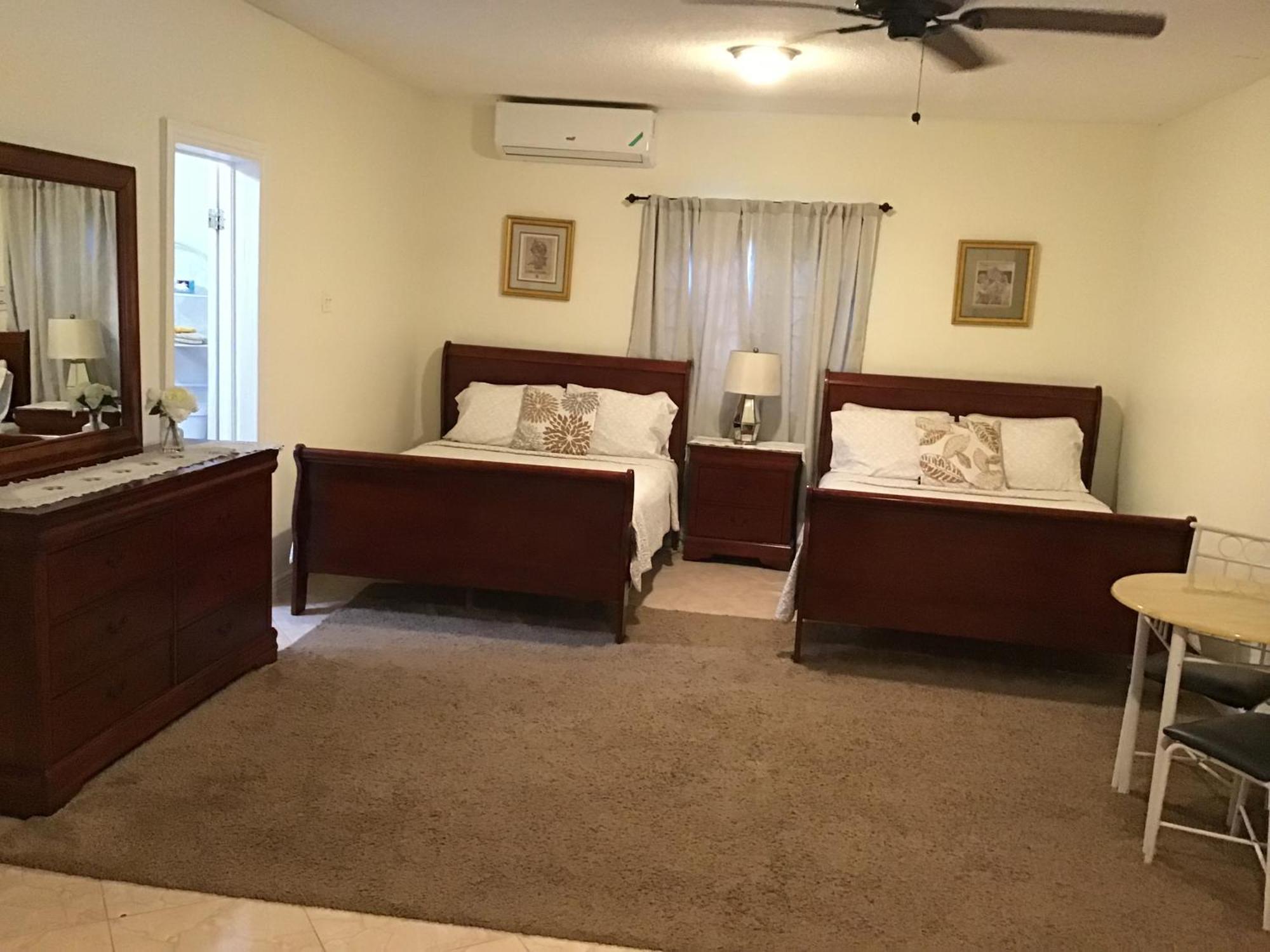 Hills Royale -ironshore Apartamento Montego Bay