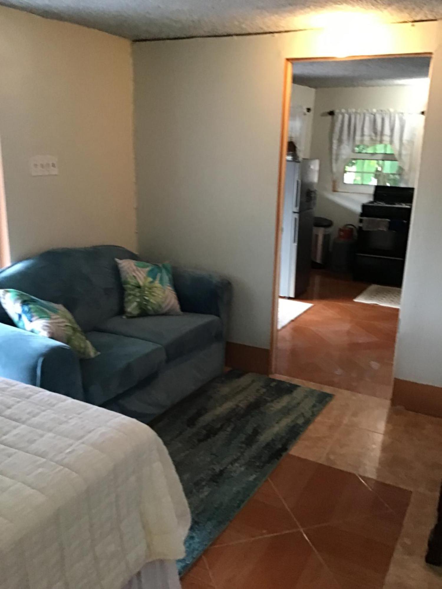 Hills Royale -ironshore Apartamento