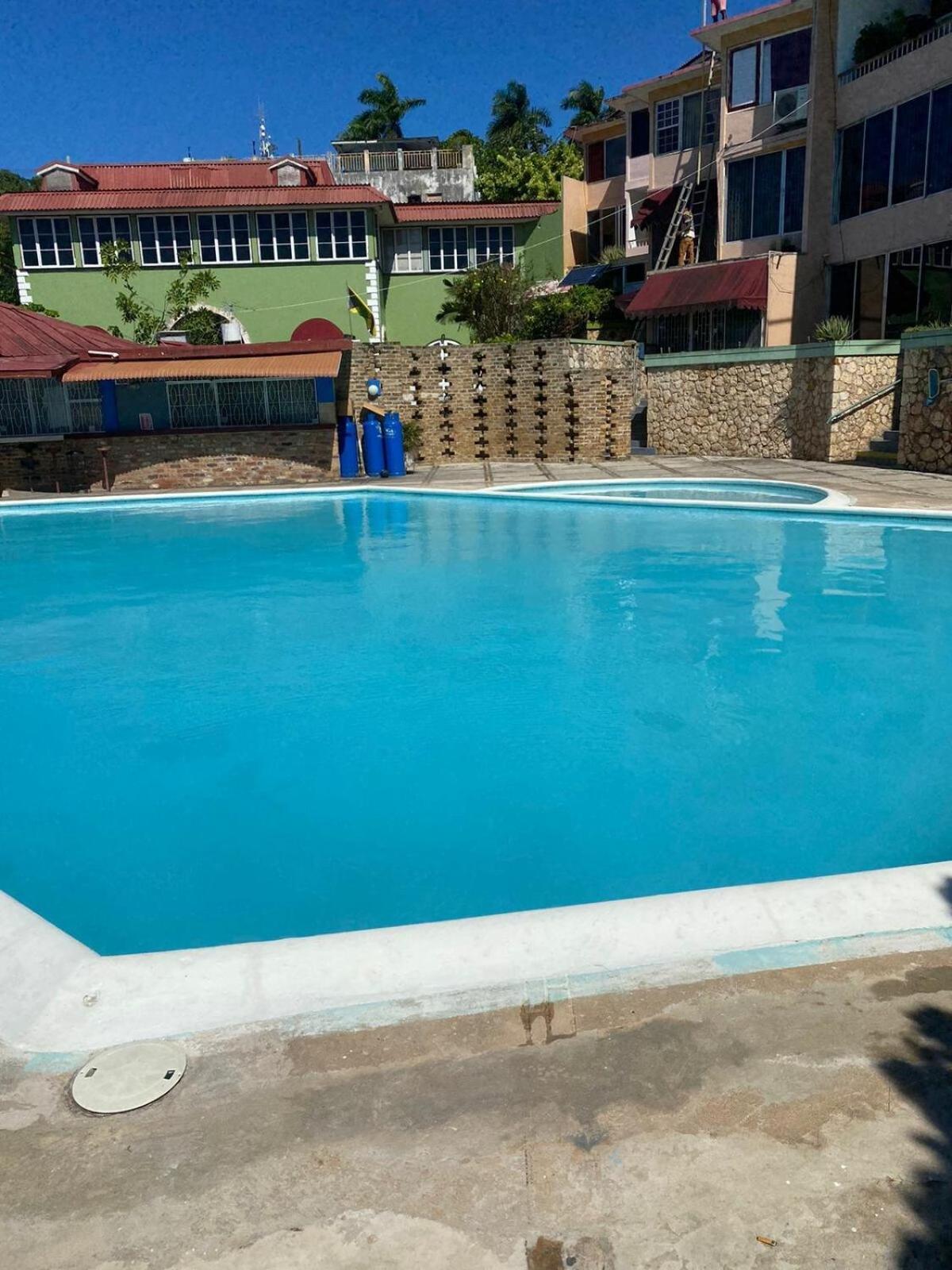 View Luxury Apartment Montego Bay