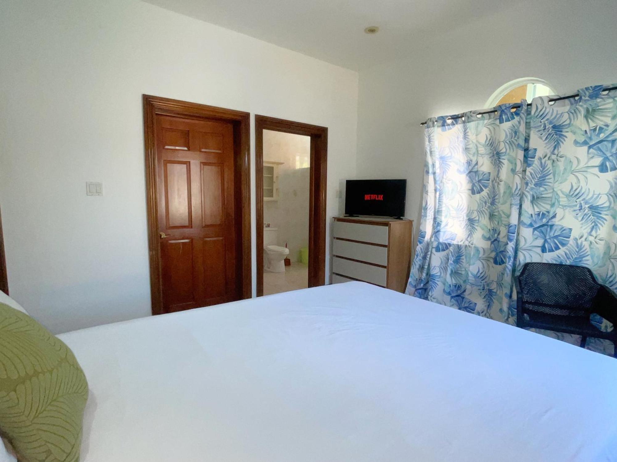 Skyline And Guest house Montego Bay