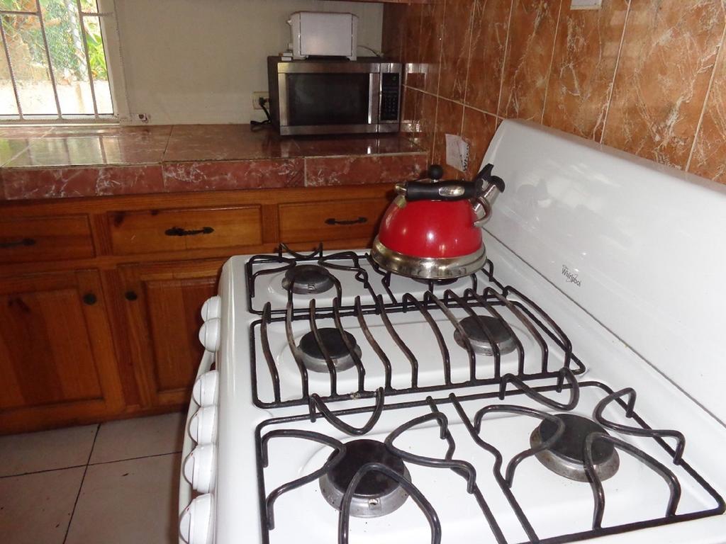 Bethel Court 2* Montego Bay