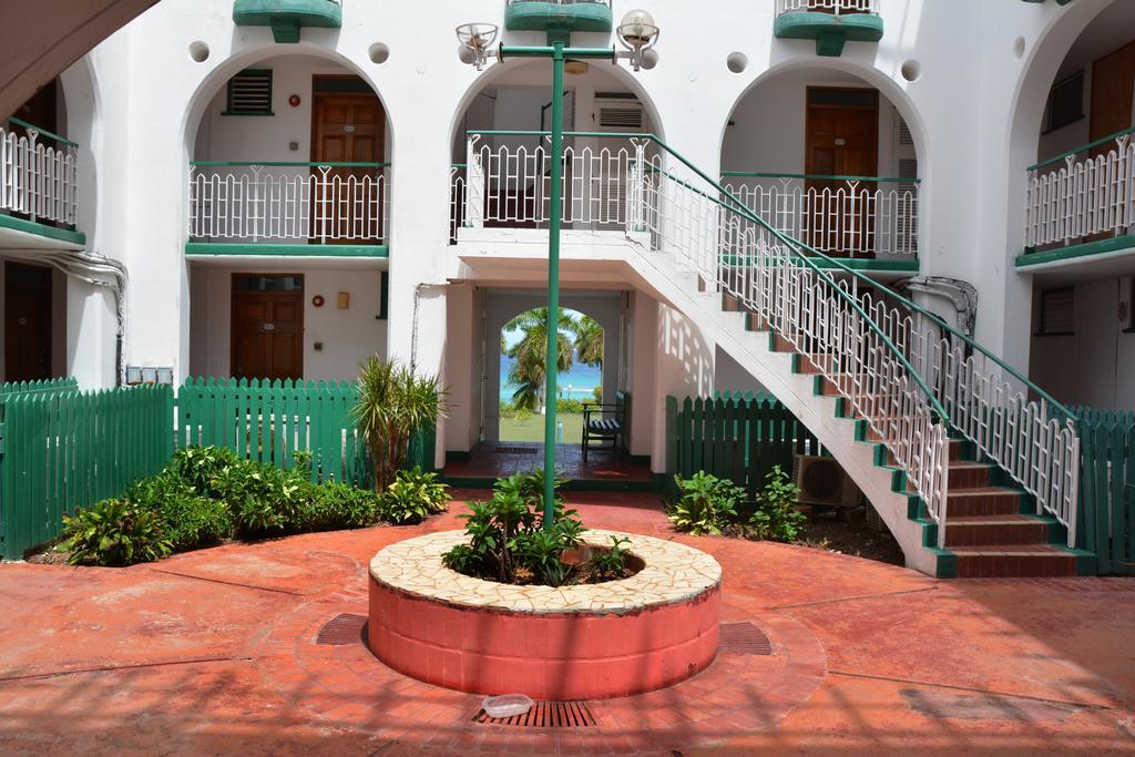 Seacastles By The Beach/pool Aparthotel *