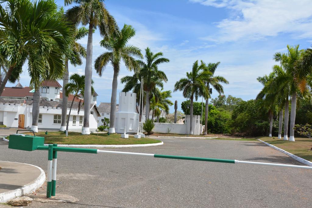 Seacastles By The Beach/pool *