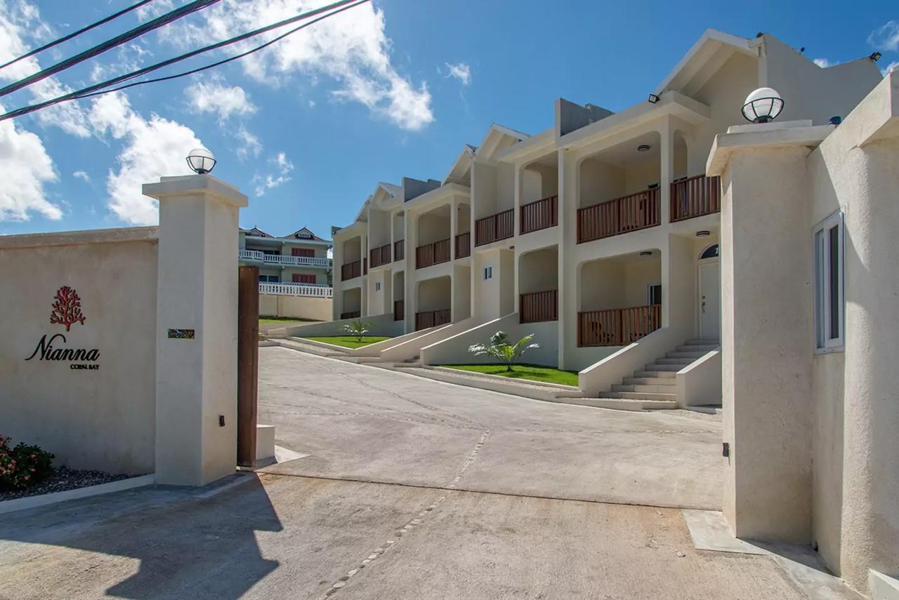 Family Complex Beside W/pool #1 Montego Bay